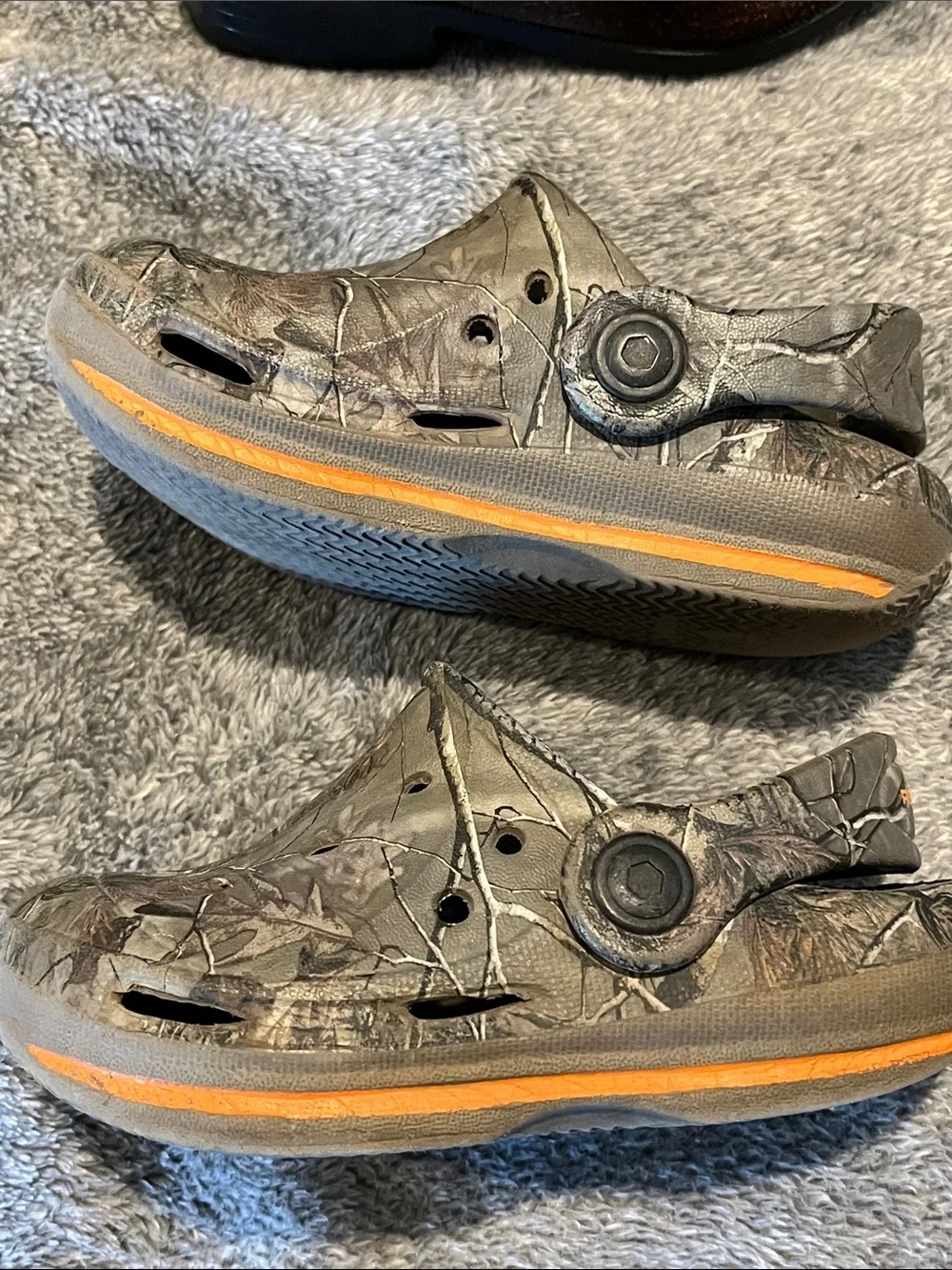 Masterson Boots (5.5) & Realtree Crocs (5) Bundle